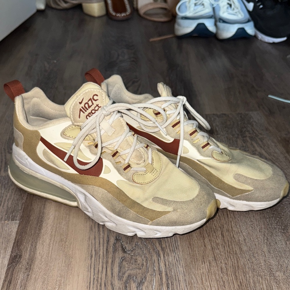 Nike Air Max Sneakers in Cream and Tan